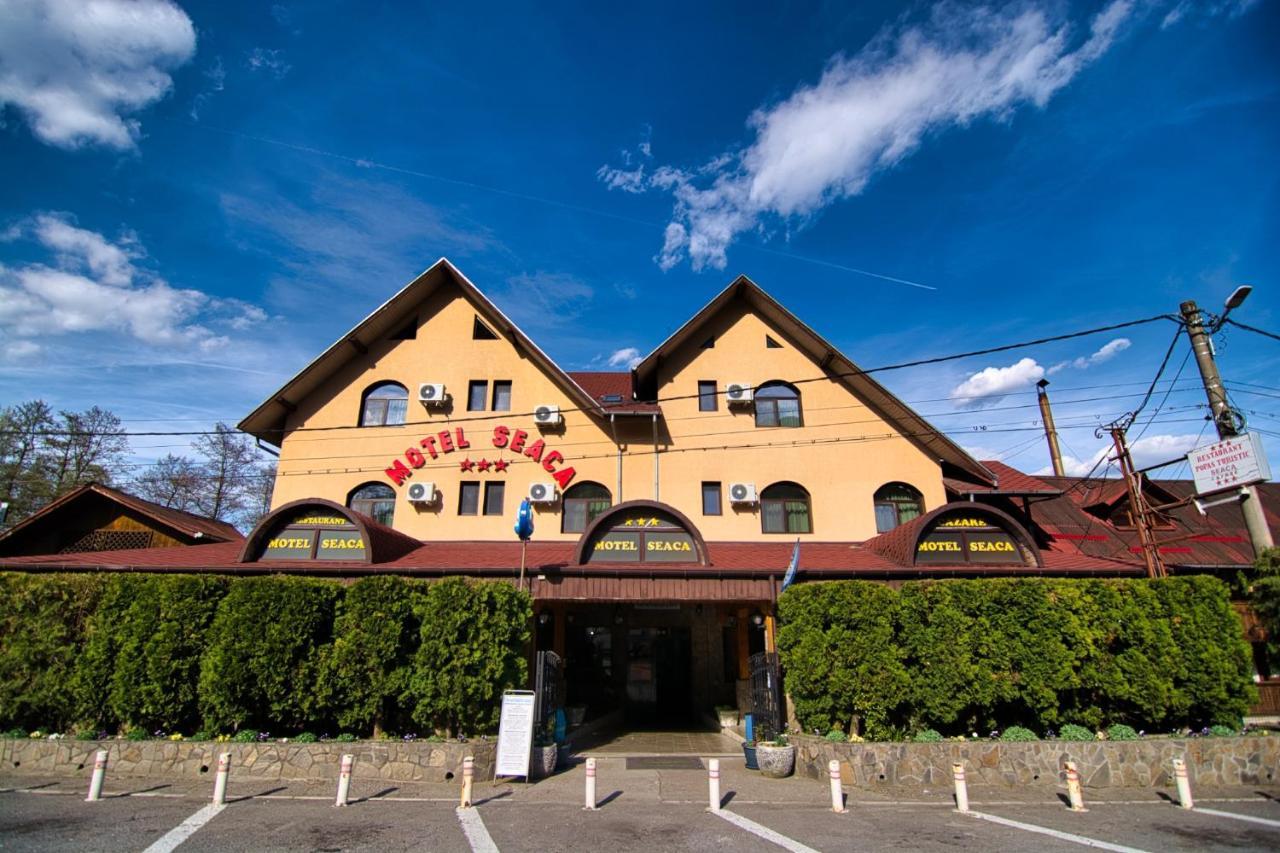 Motel Seaca Кэлимэнешти Экстерьер фото