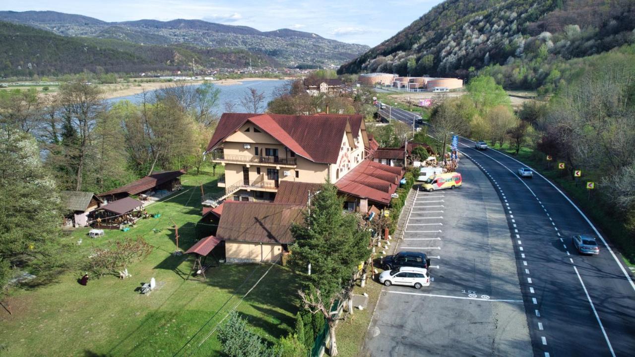Motel Seaca Кэлимэнешти Экстерьер фото