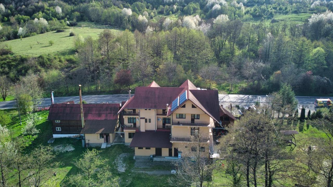 Motel Seaca Кэлимэнешти Экстерьер фото