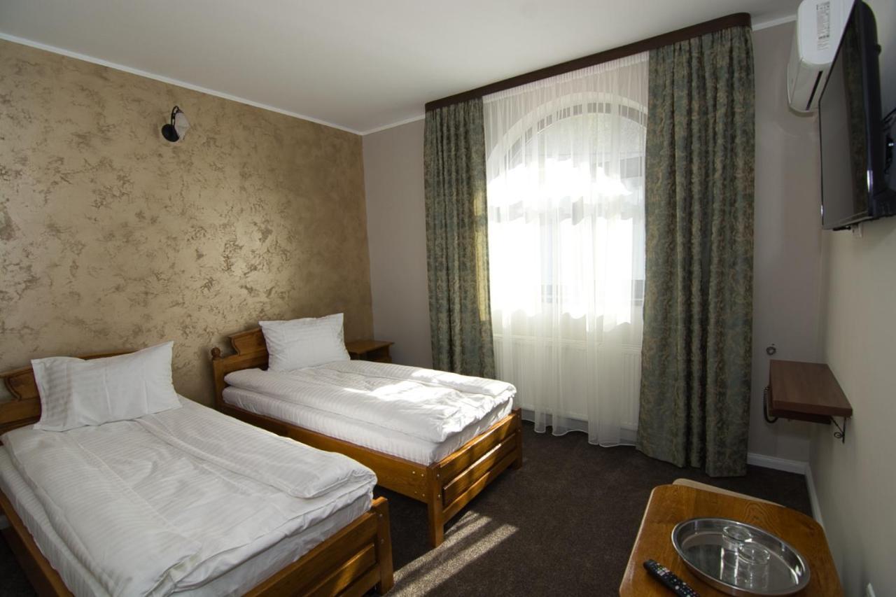 Motel Seaca Кэлимэнешти Экстерьер фото